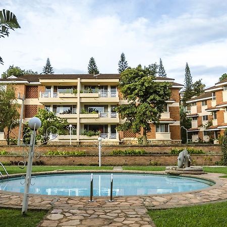 Golf Course Apartments Kampala Exterior photo